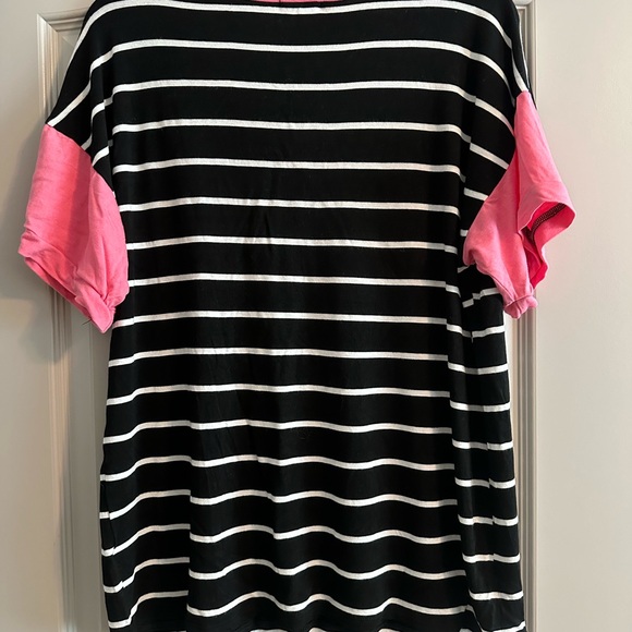 E. Luna Black &white striped with pink sleeves Top size Large EUC - Picture 4 of 5